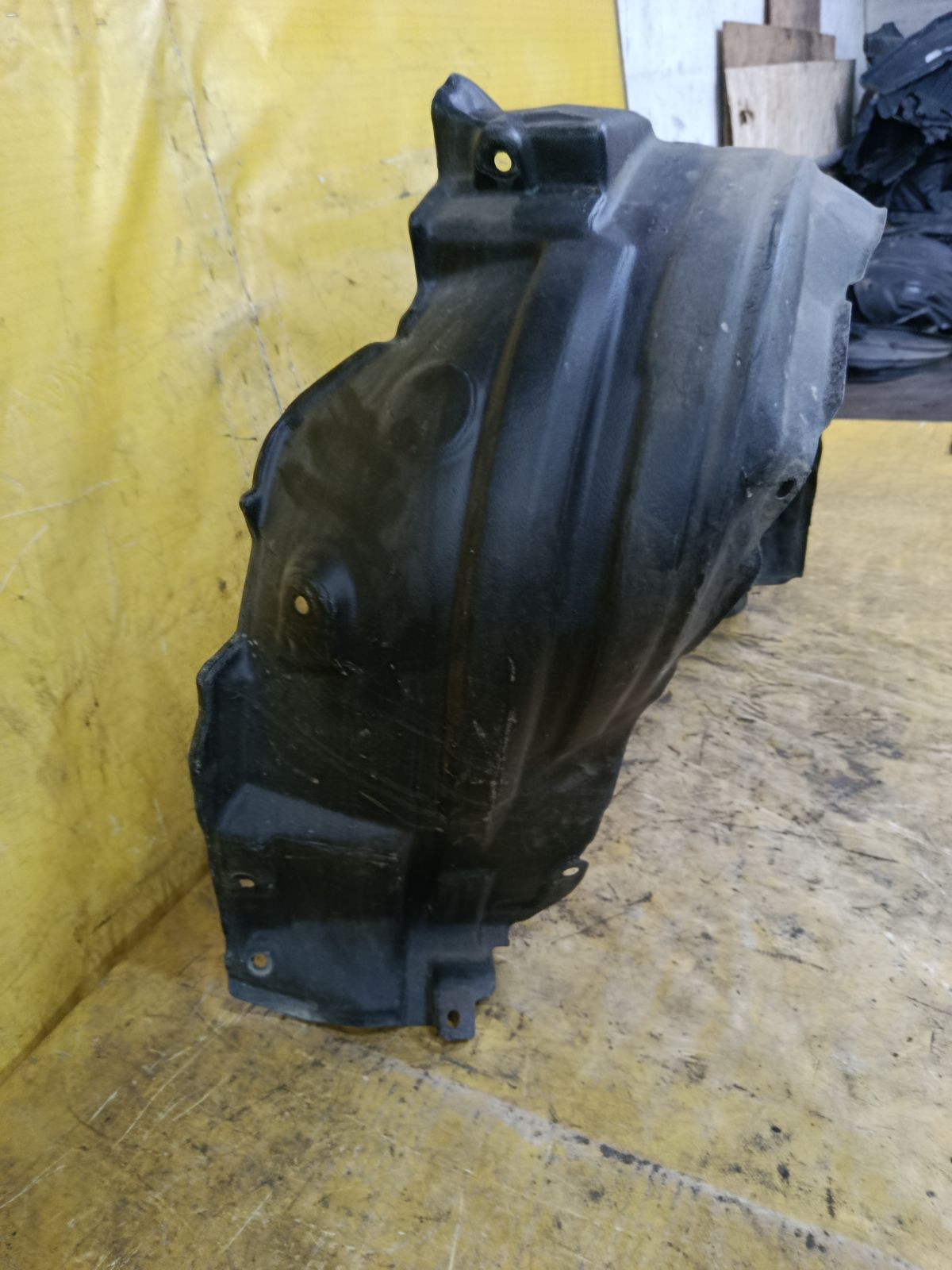 Подкрылок 53875-30160 на Toyota Crown JZS171 1JZ-FSE Фото 3