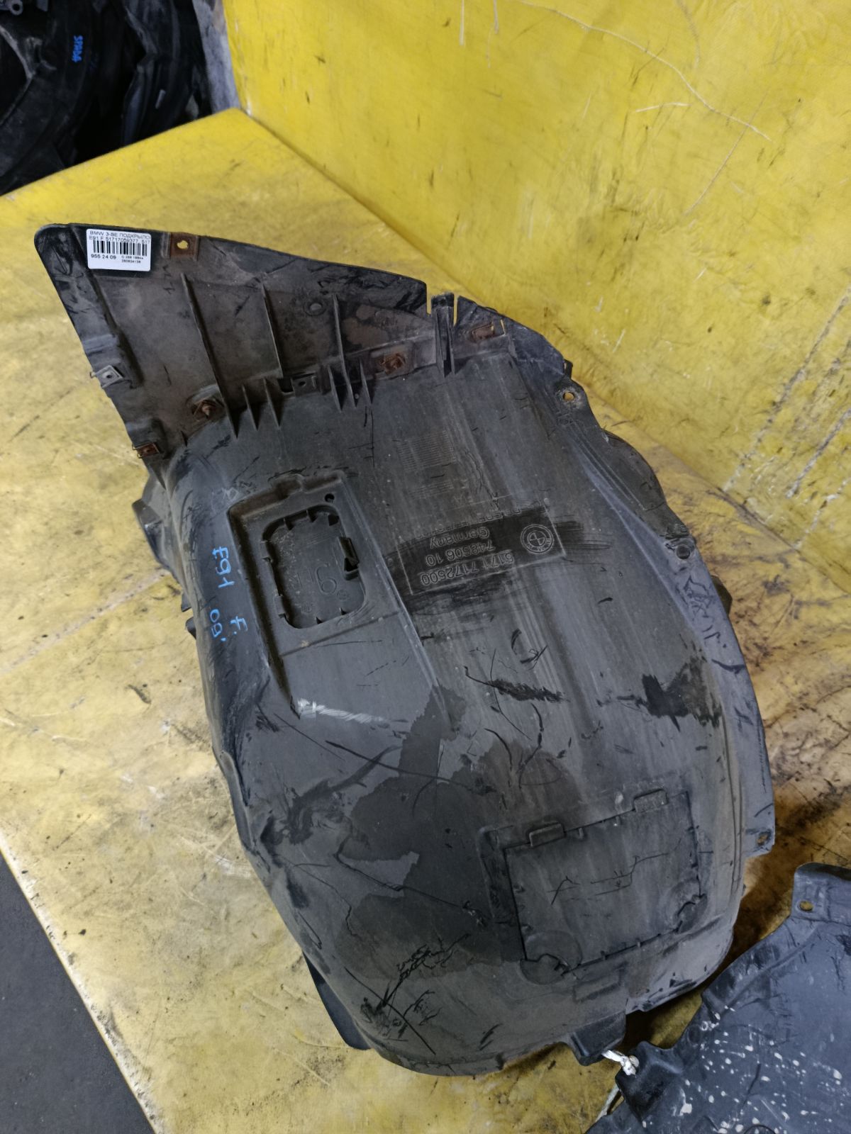 Подкрылок 51717059377, 51717059378, 51717172500, 51717172499 на Bmw 3-Series E91 Фото 3
