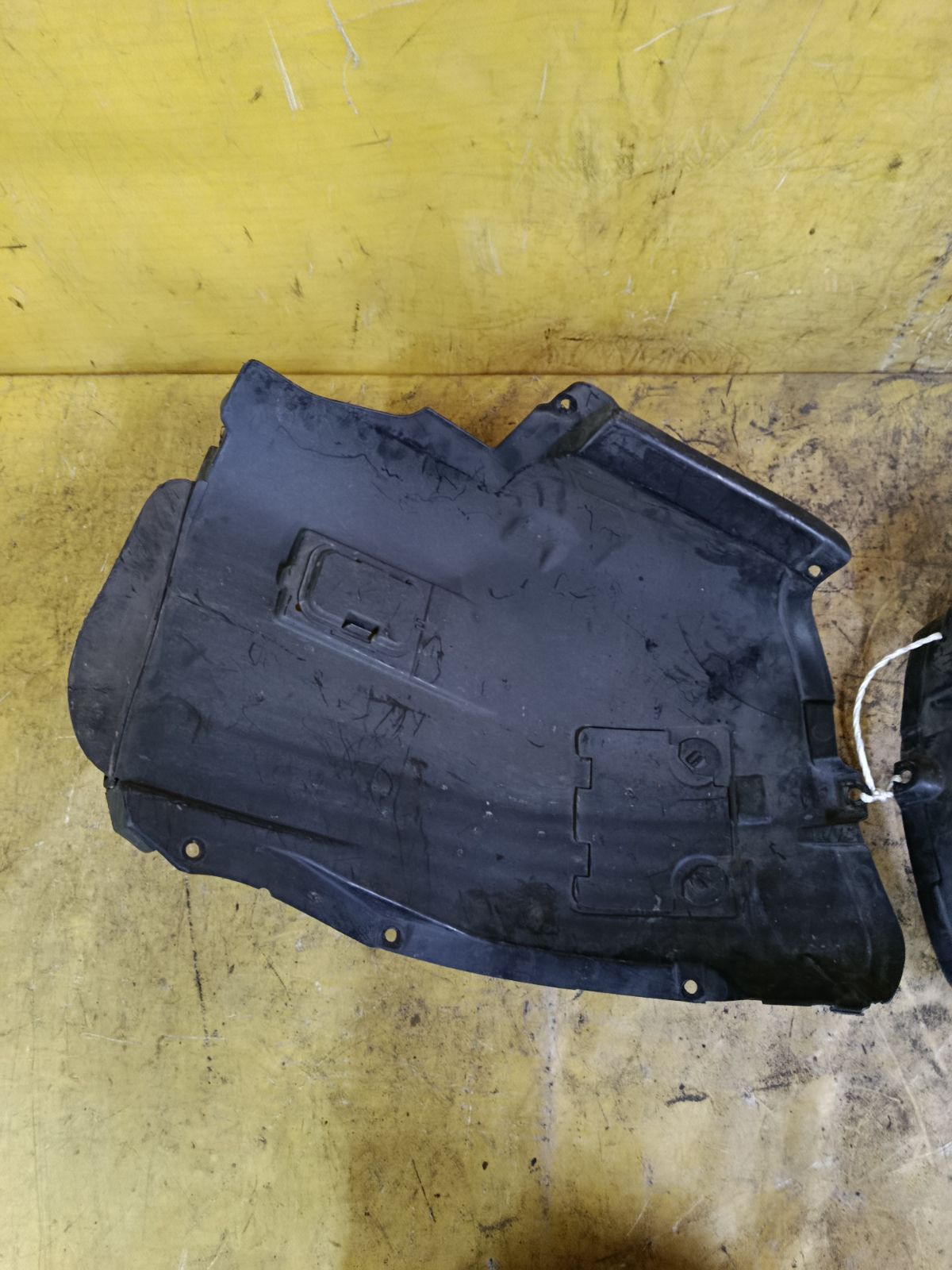 Подкрылок 51717172500, 51717059378 на Bmw 3-Series E90 Фото 2