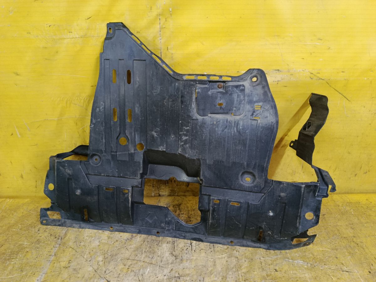 Защита двигателя 74111-SEA-000 на Honda Accord CL7 K20A Фото 1