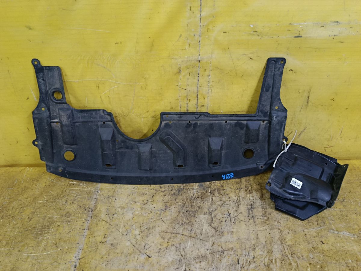 Защита двигателя MR488695 на Mitsubishi Colt Z21A 4A90 Фото 1