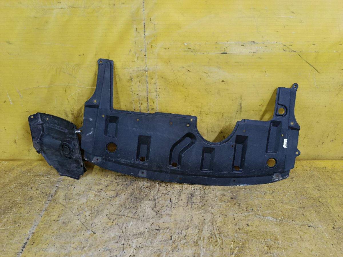 Защита двигателя MR488695 на Mitsubishi Colt Z21A 4A90 Фото 1
