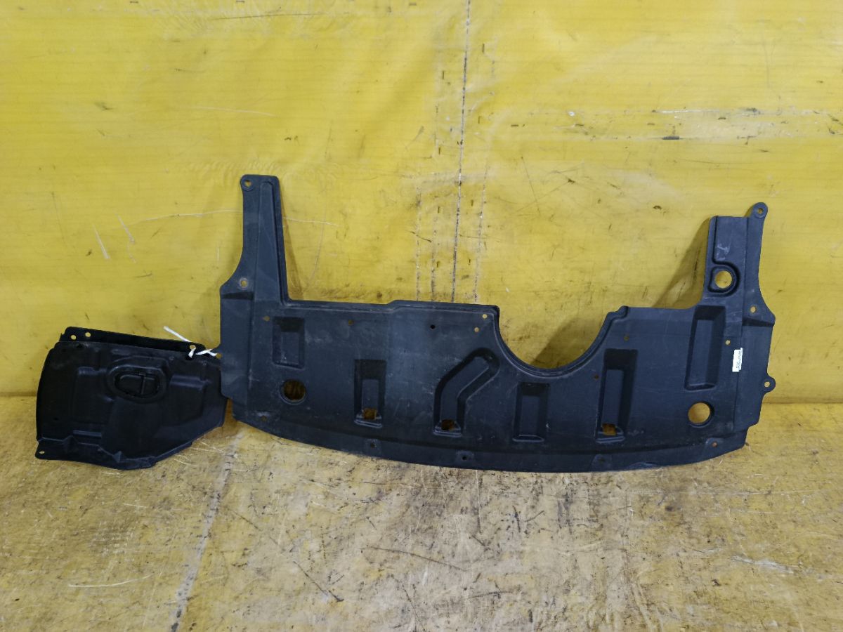 Защита двигателя MR488695 на Mitsubishi Colt Z21A 4A90 Фото 2