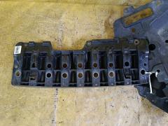 Защита двигателя 52618-28020, 51441-2870, 51442-28150 на Toyota Voxy ZRR70G 3ZR-FAE Фото 9