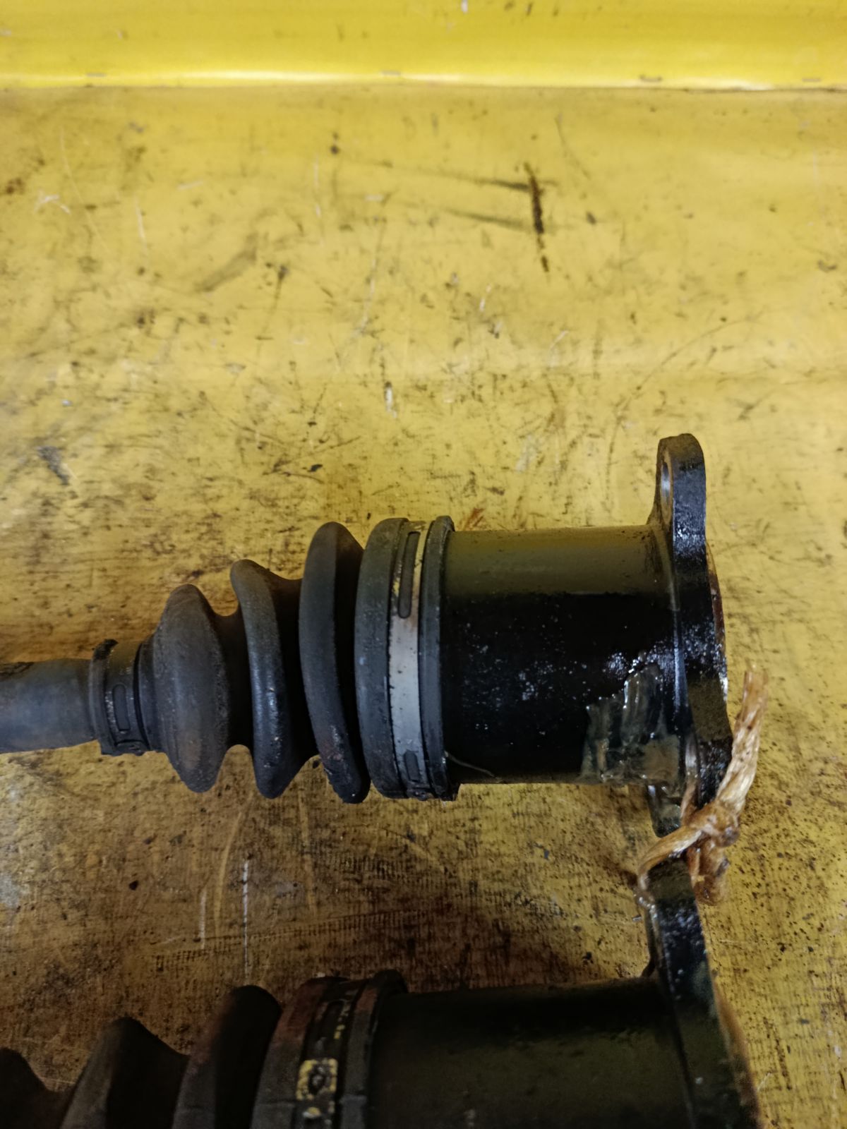 Привод 42340-28090 на Toyota Noah AZR65G 1AZ-FSE Фото 4