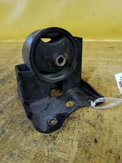Подушка двигателя на Nissan Sunny FNB15 QG15DE Фото 3