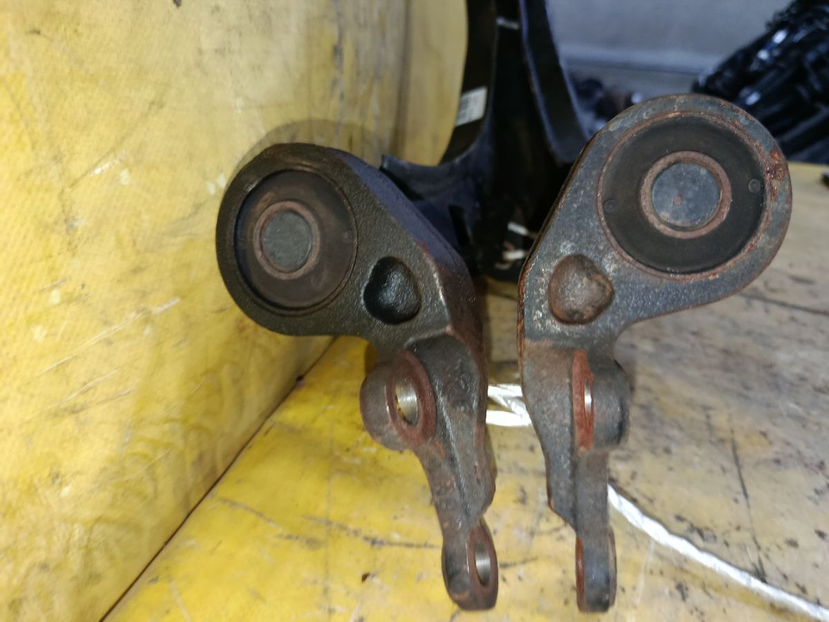 Рычаг на Nissan Sunny FB15 QG15DE Фото 3