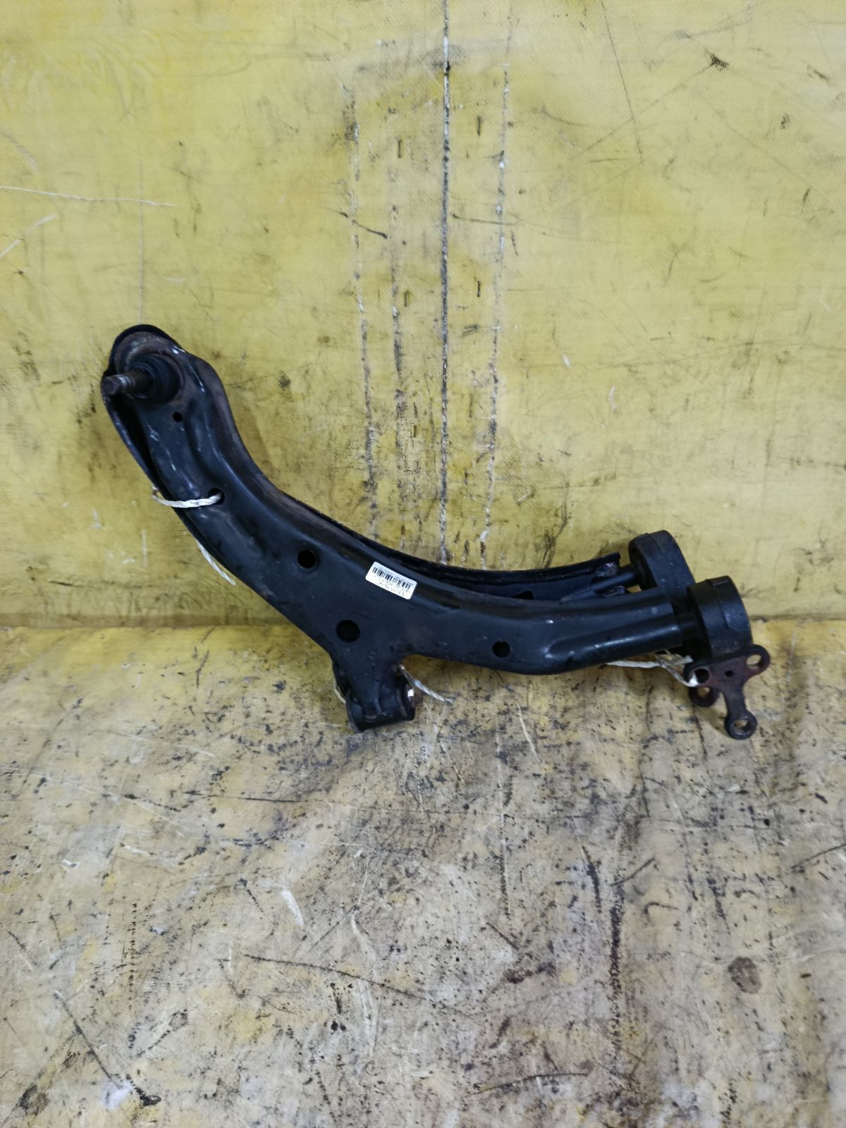 Рычаг на Nissan Sunny FB15 QG15DE Фото 6