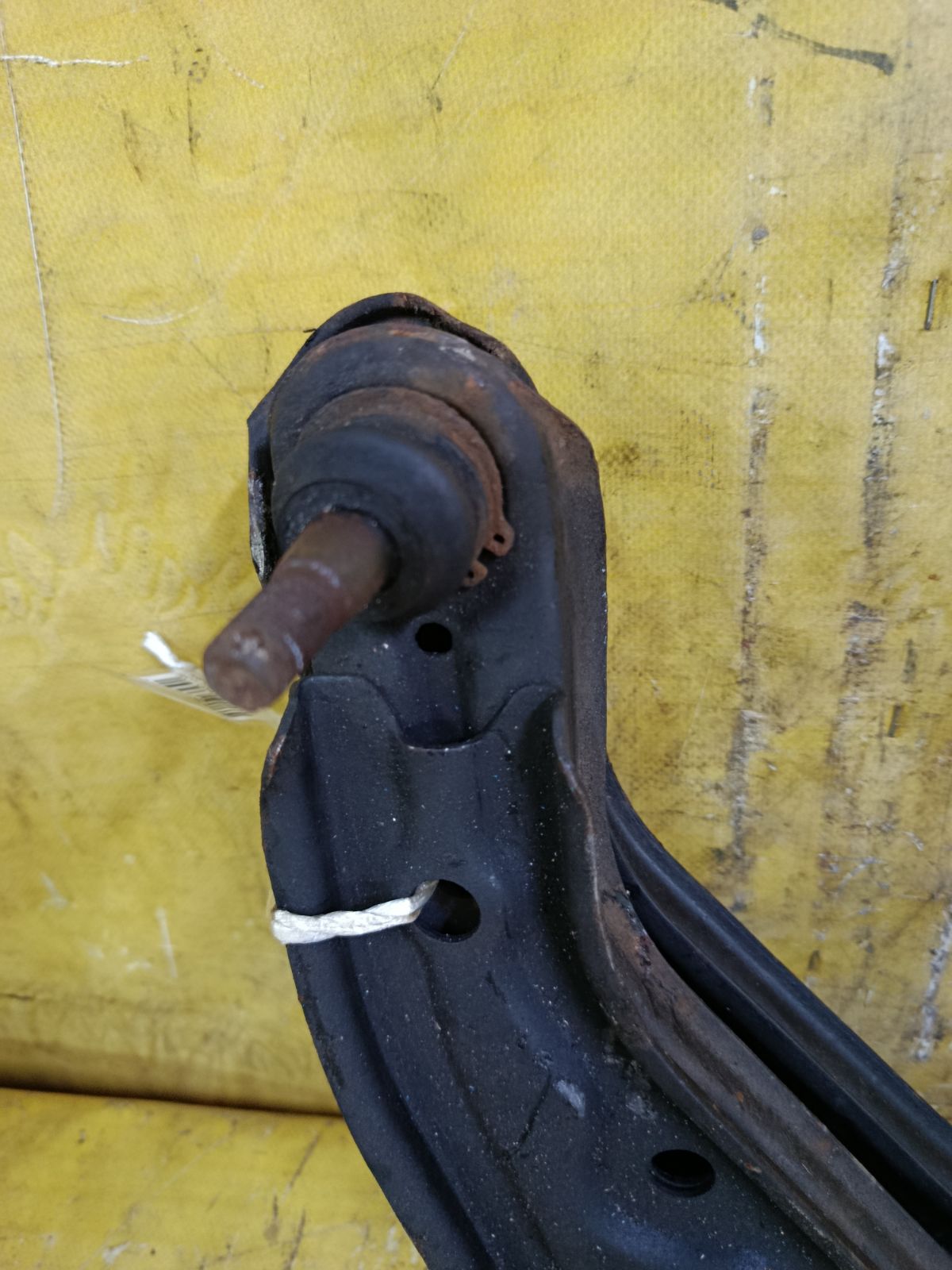 Рычаг на Nissan March AK11 CGA3DE Фото 2