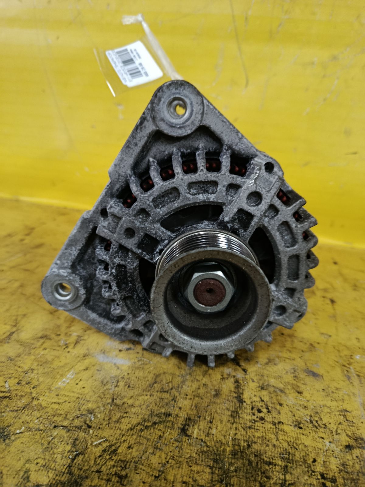 Генератор 23100-ED00B на Nissan Note E11 HR15DE Фото 4
