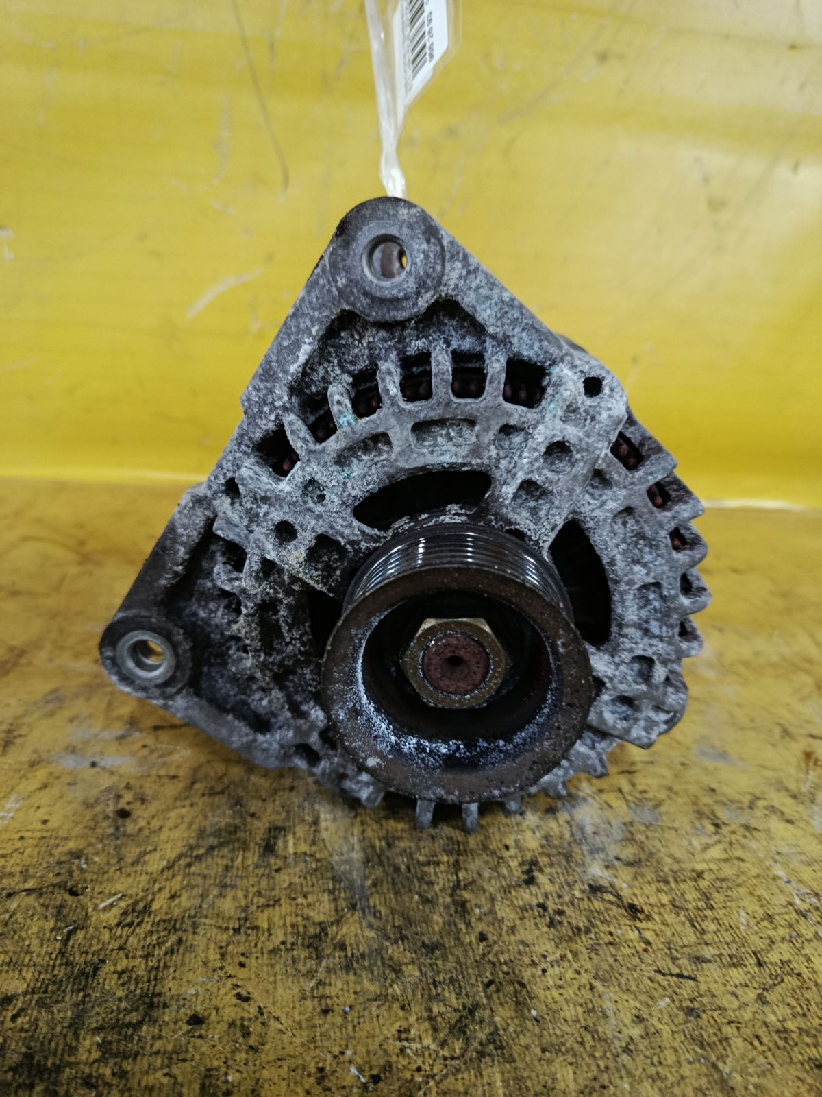 Генератор 23100-ED000 на Nissan Note E11 HR15DE Фото 3