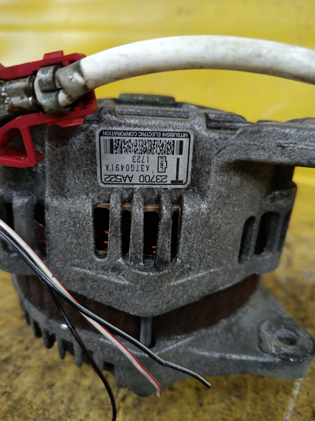 Генератор 23700AA522, 23700AA520, 23700AA521 на Subaru Impreza Wagon GH7 EJ203 Фото 3