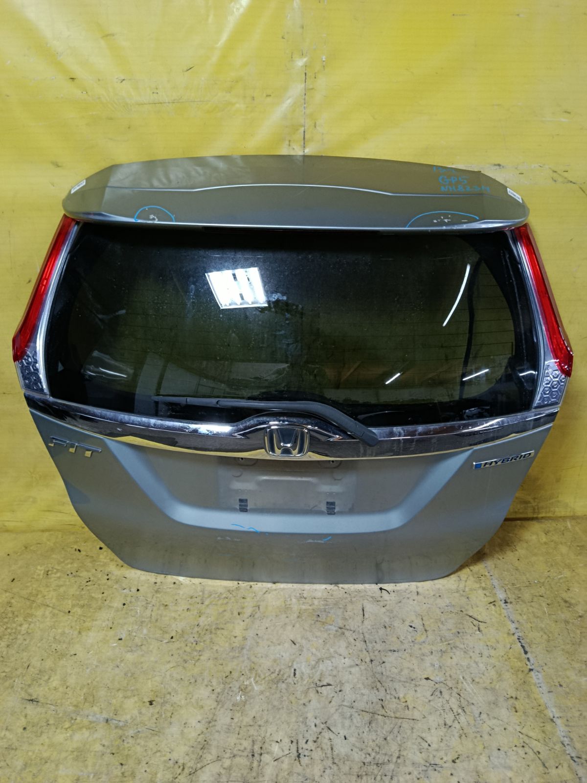 Дверь задняя W1695 W1695 на Honda Fit Hybrid GP5 Фото 1