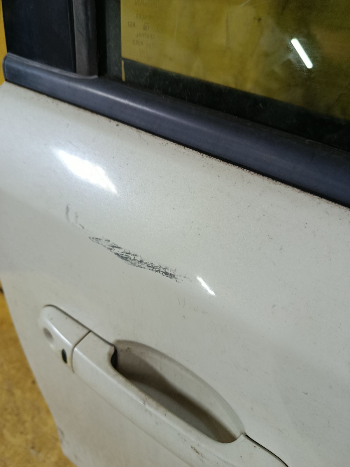 Дверь боковая на Nissan Note E11 Фото 2