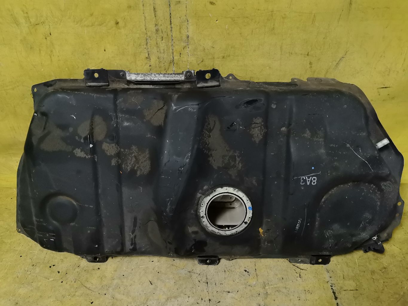 Бак топливный на Toyota Noah ZRR70G 3ZR-FAE Фото 1
