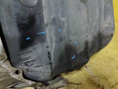 Бак топливный на Toyota Noah AZR65G 1AZ-FSE Фото 4