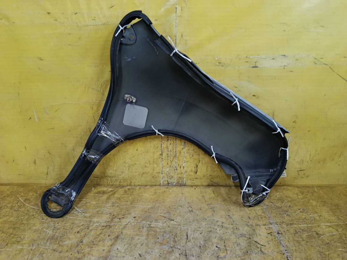 Крыло переднее на Nissan Wingroad Y12 Фото 3