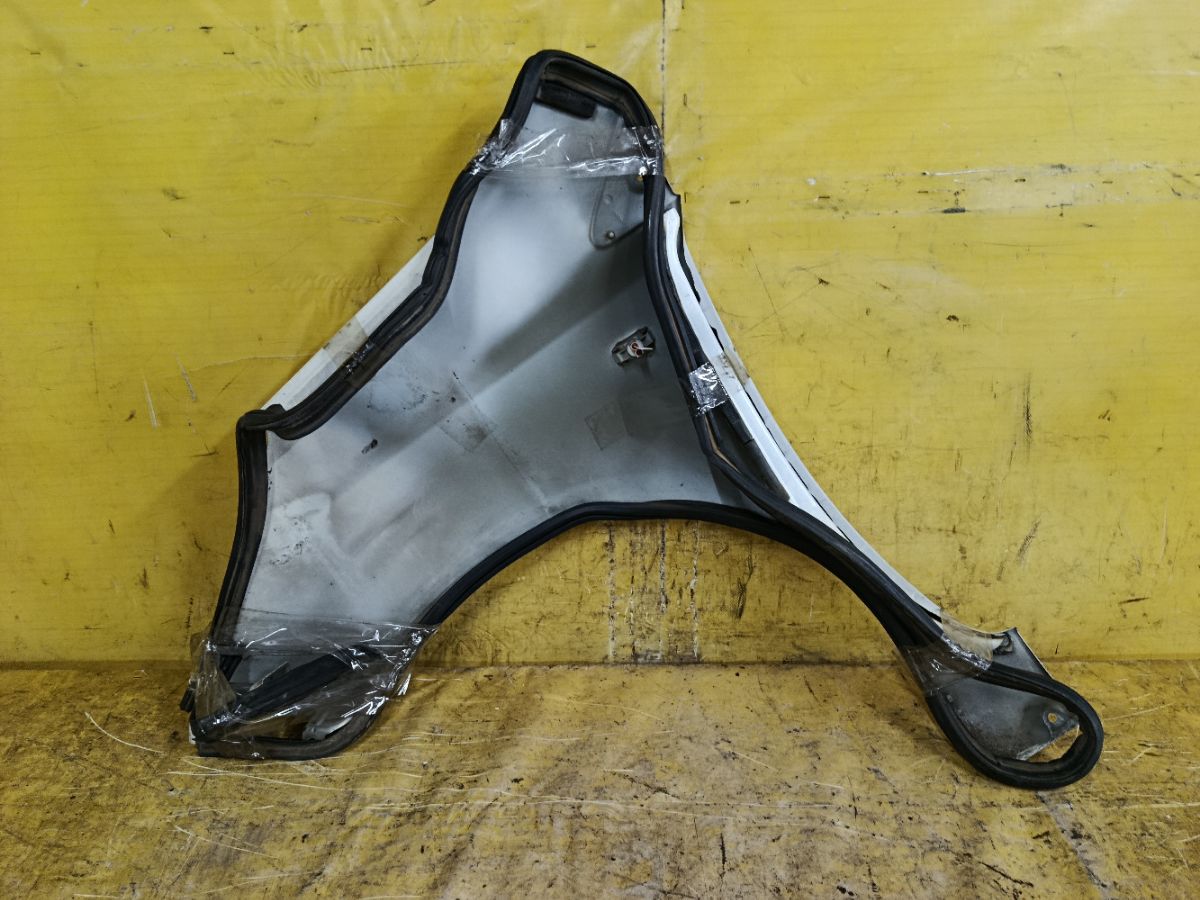 Крыло переднее на Nissan Note E11 Фото 2