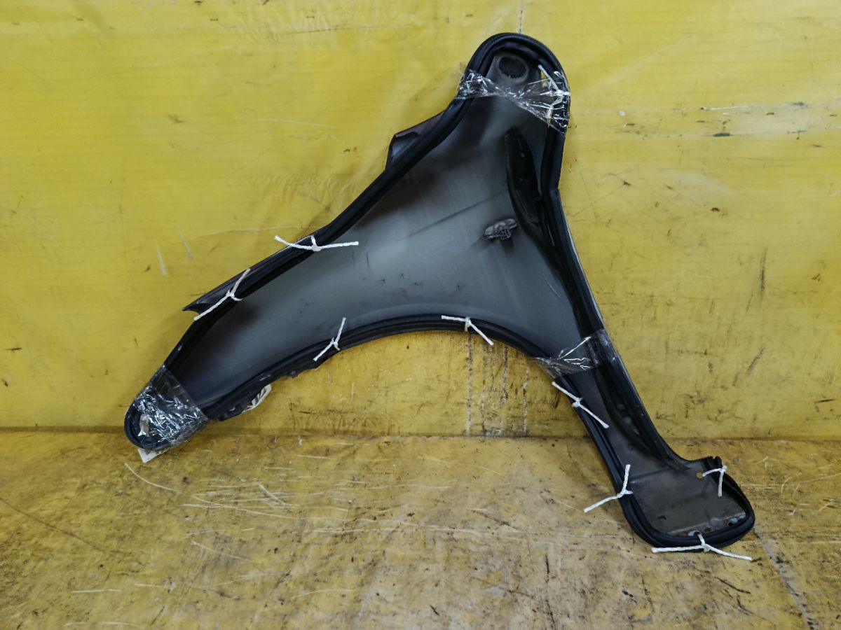 Крыло переднее на Mazda Demio DY3W Фото 3