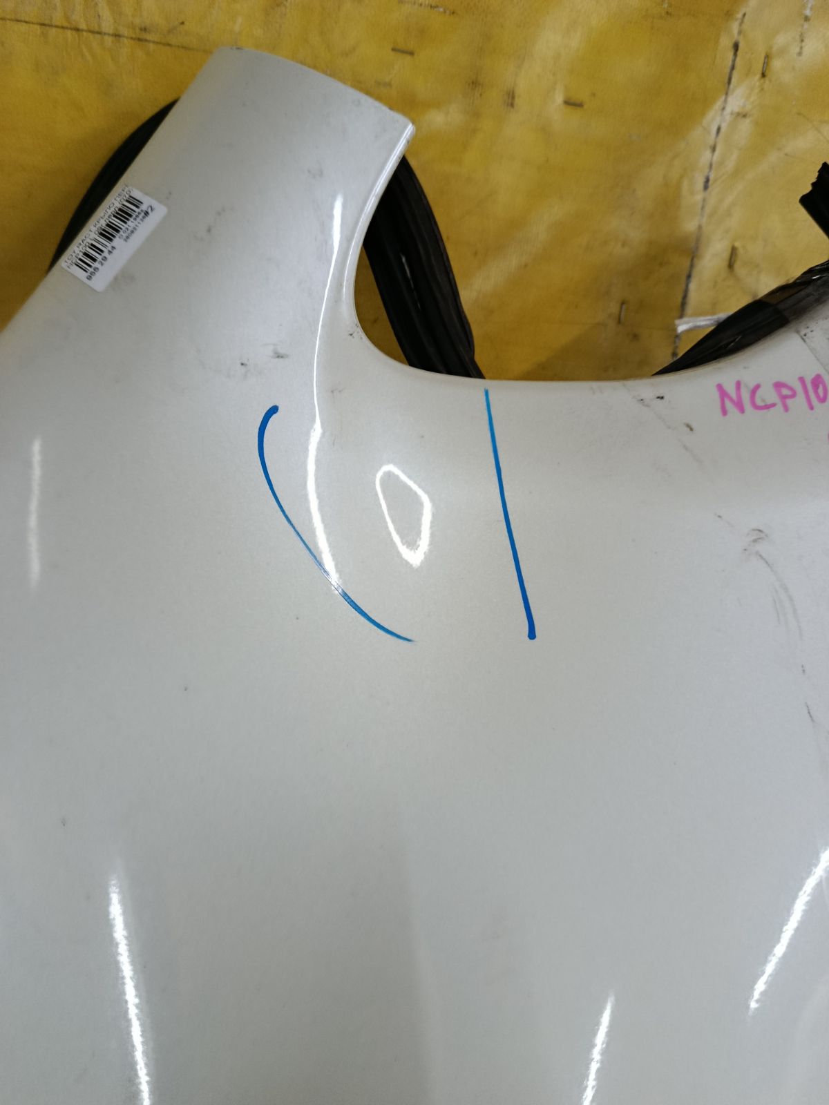 Крыло переднее на Toyota Ractis NCP100 Фото 2