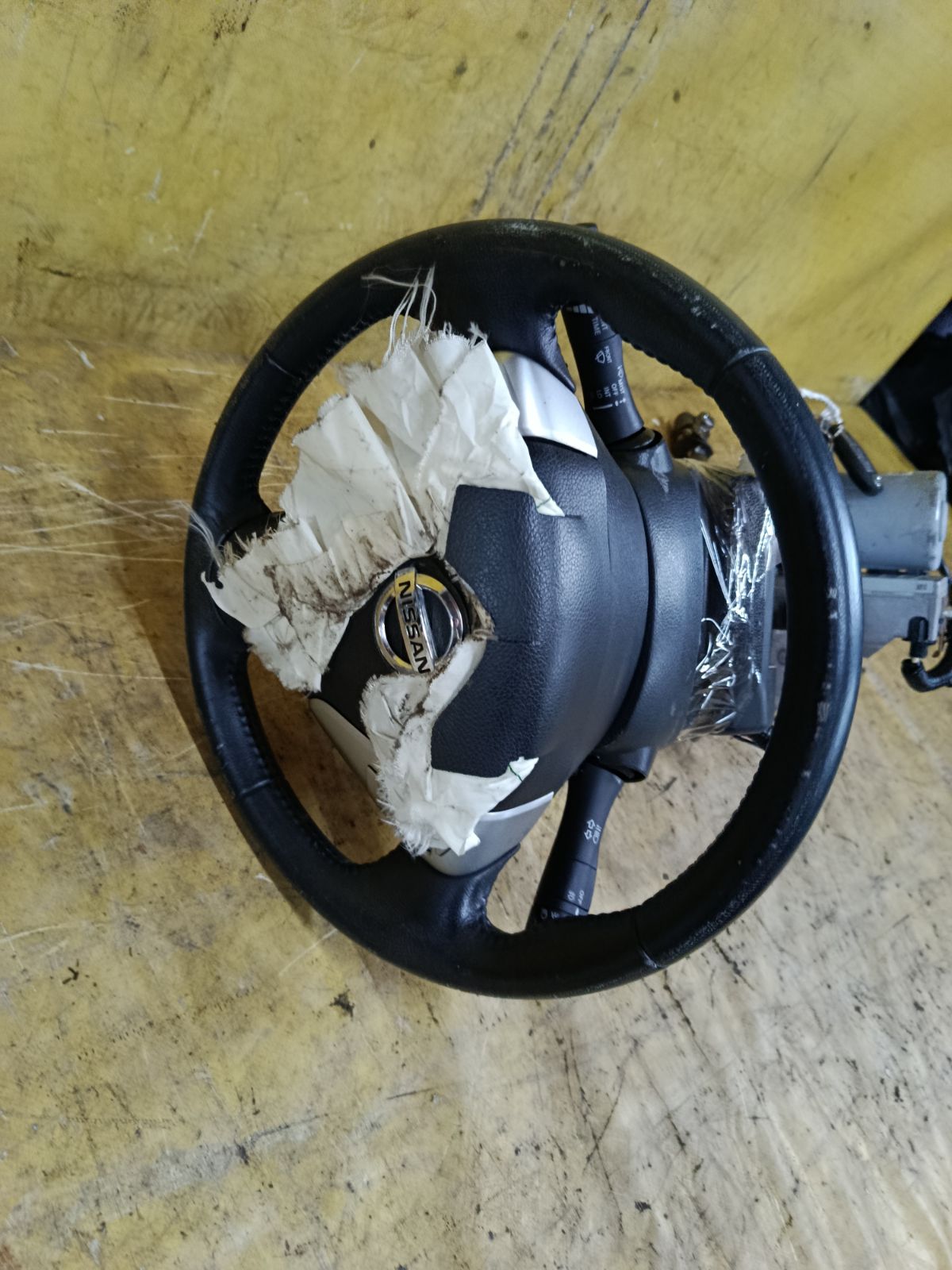 Рулевая колонка на Nissan Serena HC26 Фото 4