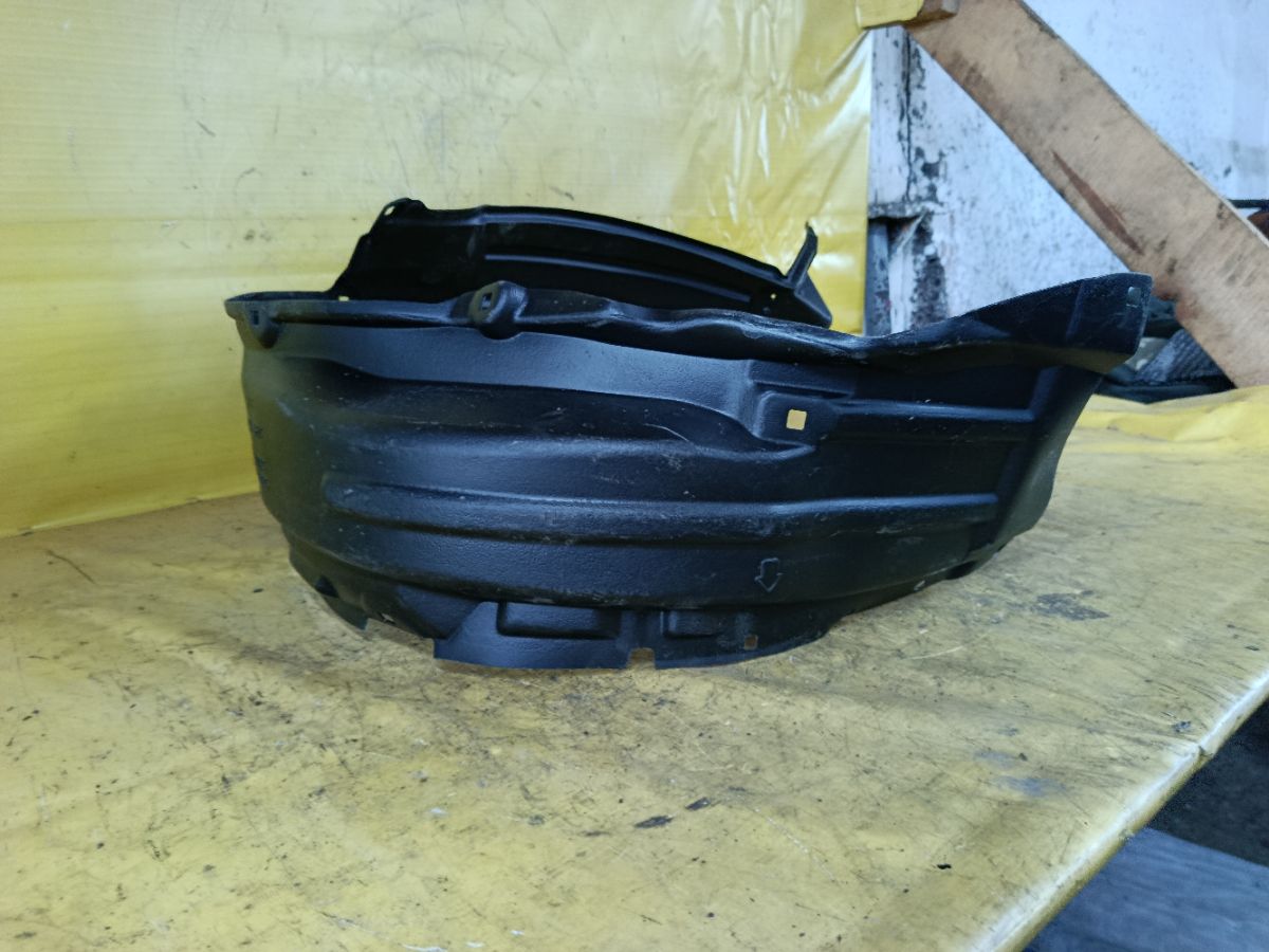 Подкрылок 53876-60190 на Toyota Land Cruiser Prado TRJ150W Фото 4