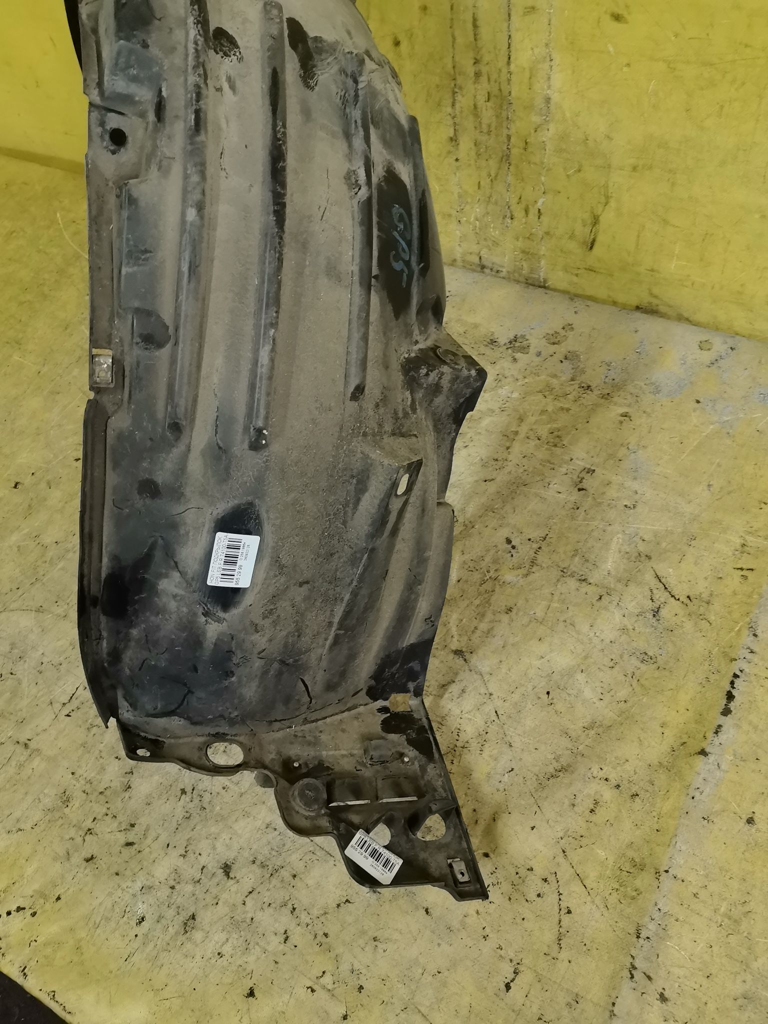 Подкрылок 74100-T5A-00 на Honda Fit Hybrid GP5 LEB Фото 3