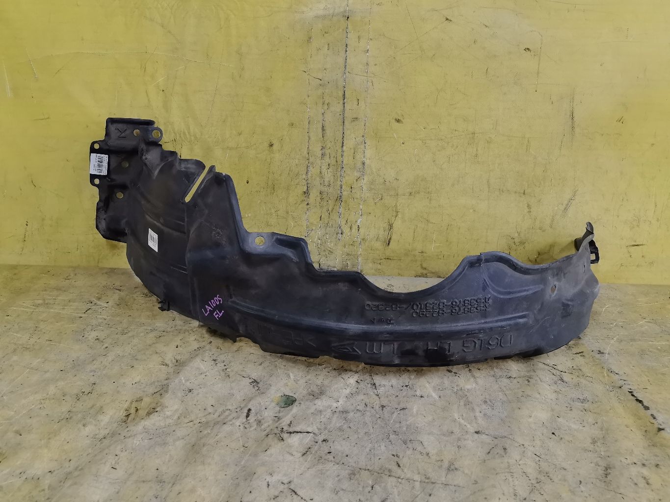Подкрылок 53876-B2290 на Daihatsu Move LA100S KF-VE Фото 1