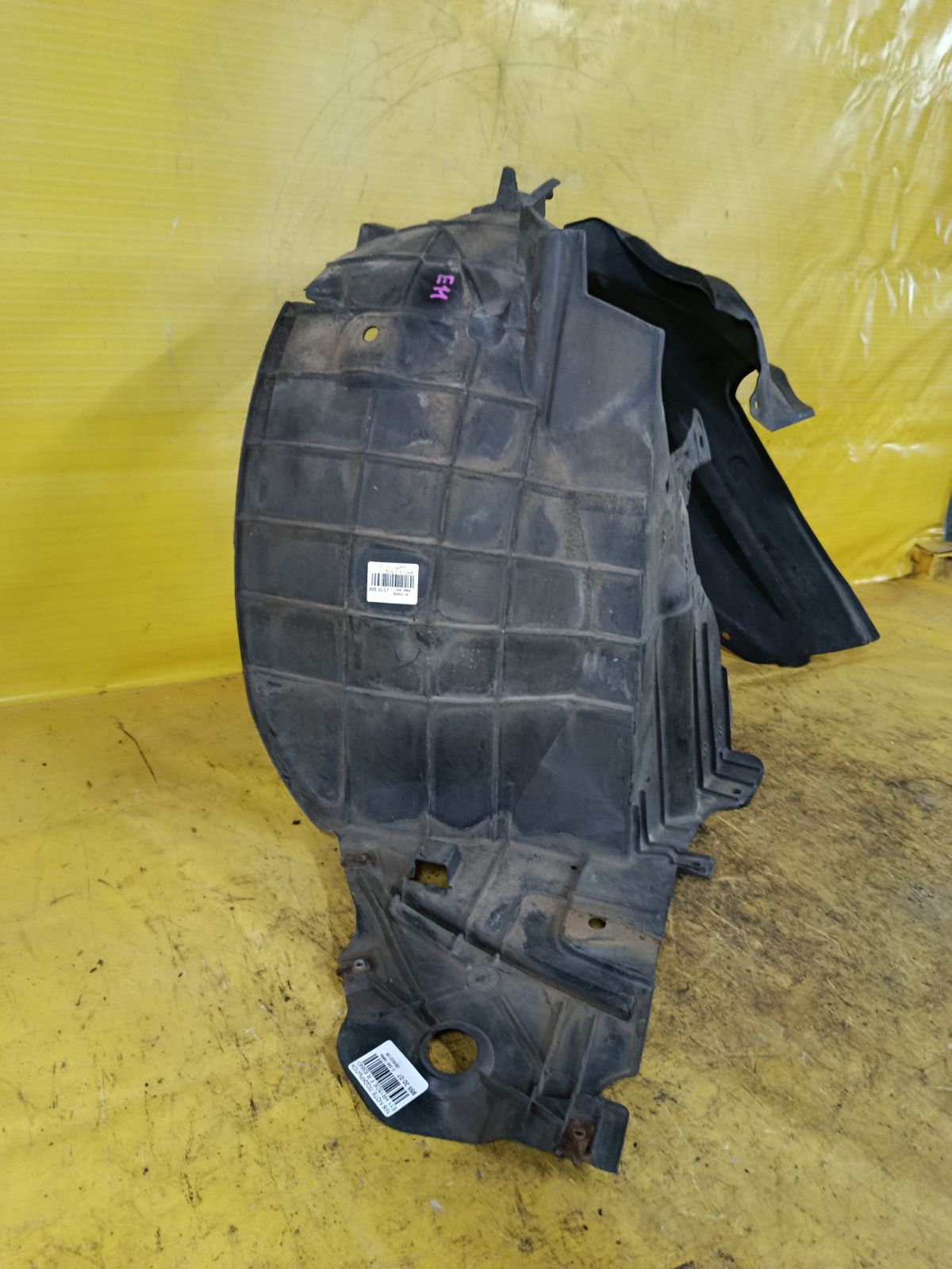 Подкрылок 63840-1U600, 212630, 2711FP1, 2711FP1T, 63840-8Y20A, 63840-9U000, 63840-9U20A, 63840-9U20B, 638429U000, 8400-618, 915.NS11115R, 974592, DS11174AR, DT501016L0R00, FP 5013 388, NNNOT06-300-R, NNNOT06300R, NNNOT06301R, PDS11174AR, ST-DTE1-016L-1 на Nissan Note E11 HR15DE Фото 1