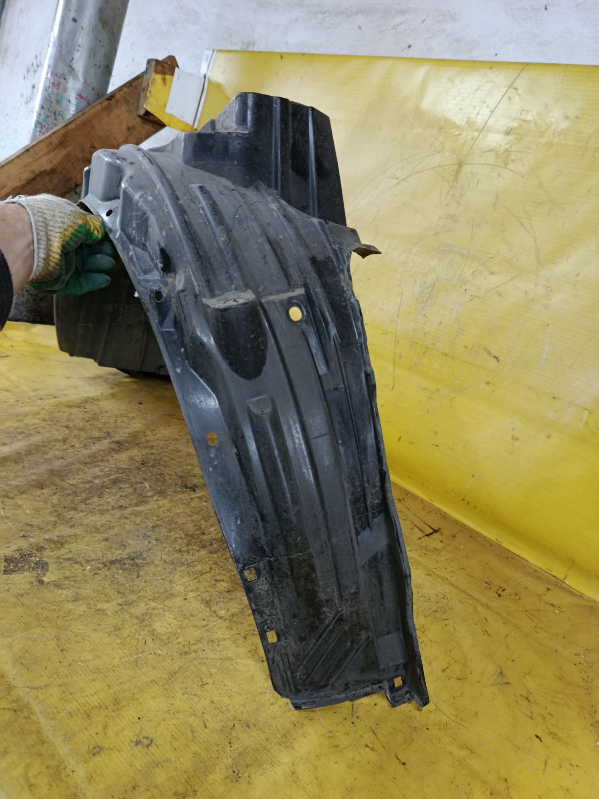 Подкрылок 74151-TM8-A0-50 на Honda Insight ZE2 LDA Фото 3