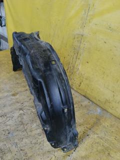 Подкрылок 53876-68020 на Toyota Wish ZGE25G 2ZR-FAE Фото 4