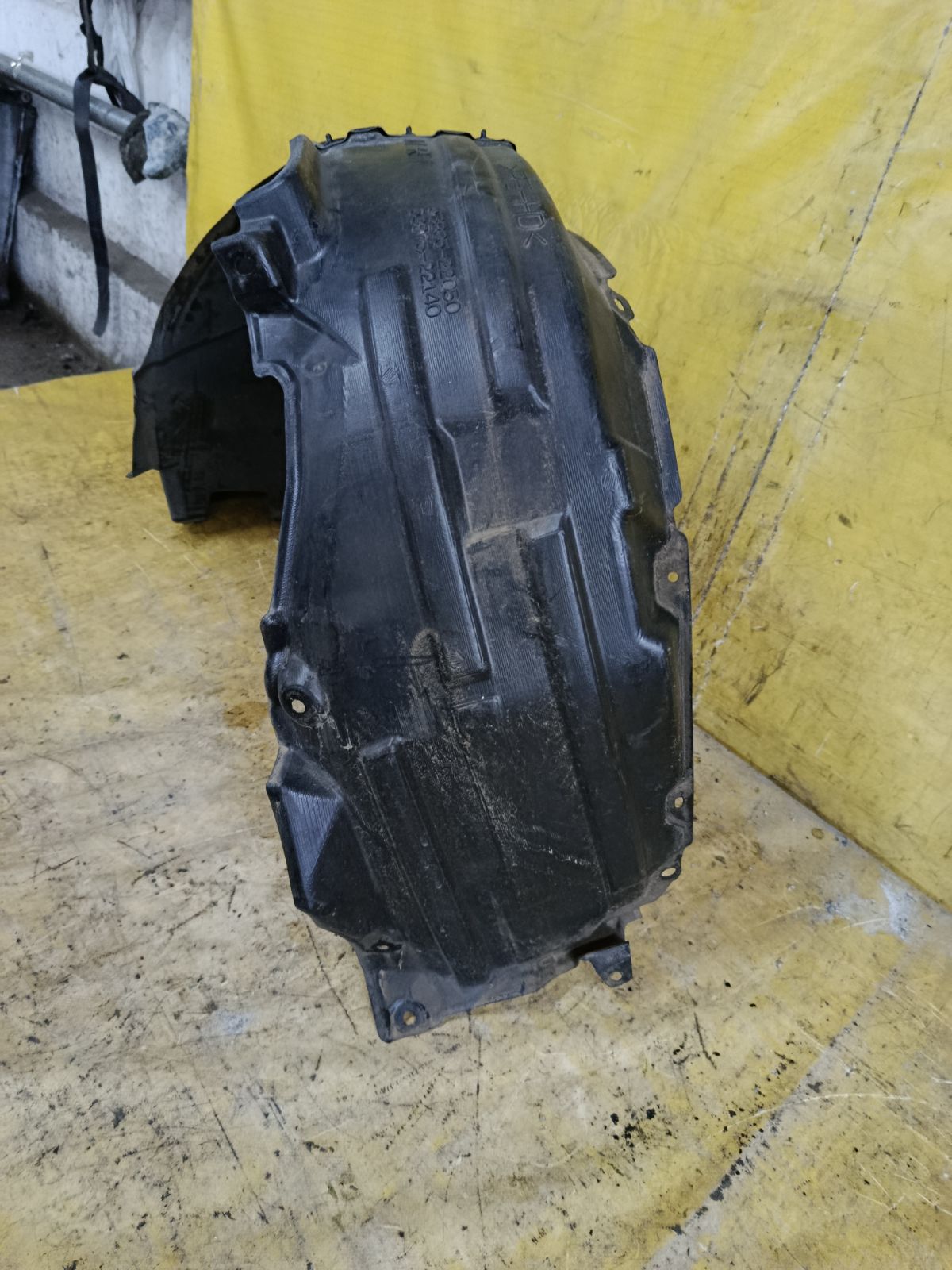 Подкрылок 53875-22140, 53805-22050 на Toyota Mark X GRX130 4GR-FSE Фото 3