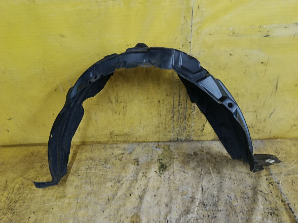 Подкрылок 53875-52560 на Toyota Sienta MXPC10G Фото 2