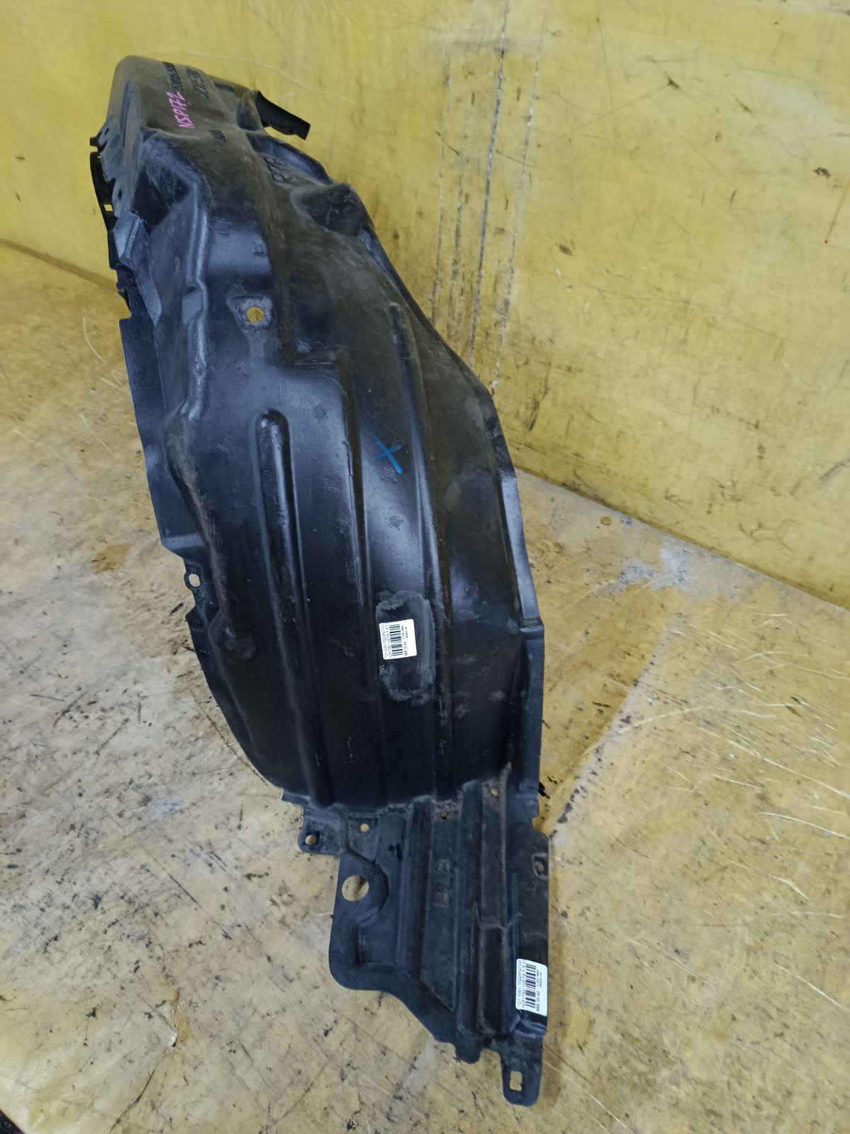 Подкрылок 53875-52310 на Toyota Sienta NCP175G 1NZ-FE Фото 1