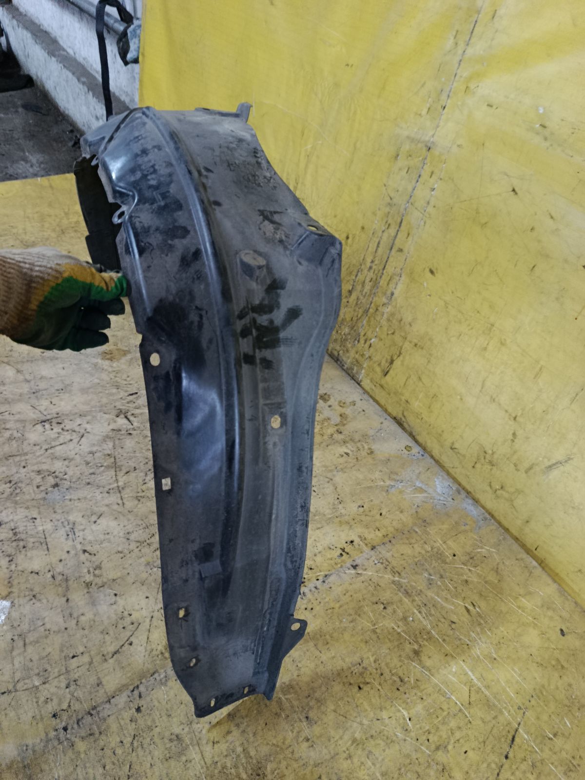 Подкрылок 74150-SJK-R000 на Honda Elysion RR2 K24A Фото 4