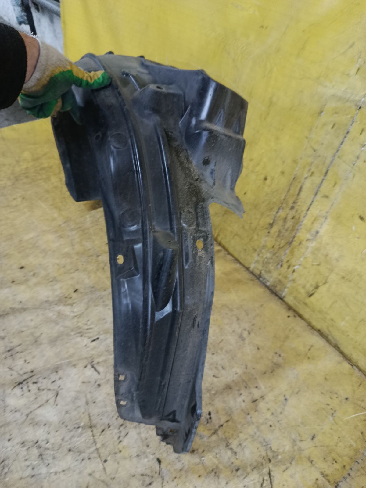 Подкрылок 74150-T5A-J0 на Honda Fit GK3 L13B Фото 3
