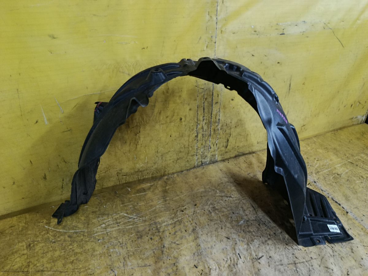 Подкрылок 53876-K0010 на Toyota Yaris MXPH10 Фото 2