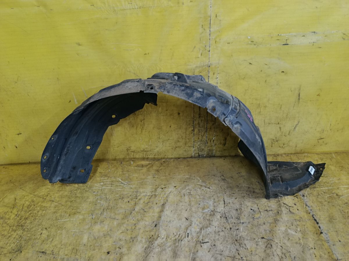 Подкрылок на Mazda Axela BK5P ZY-VE Фото 4