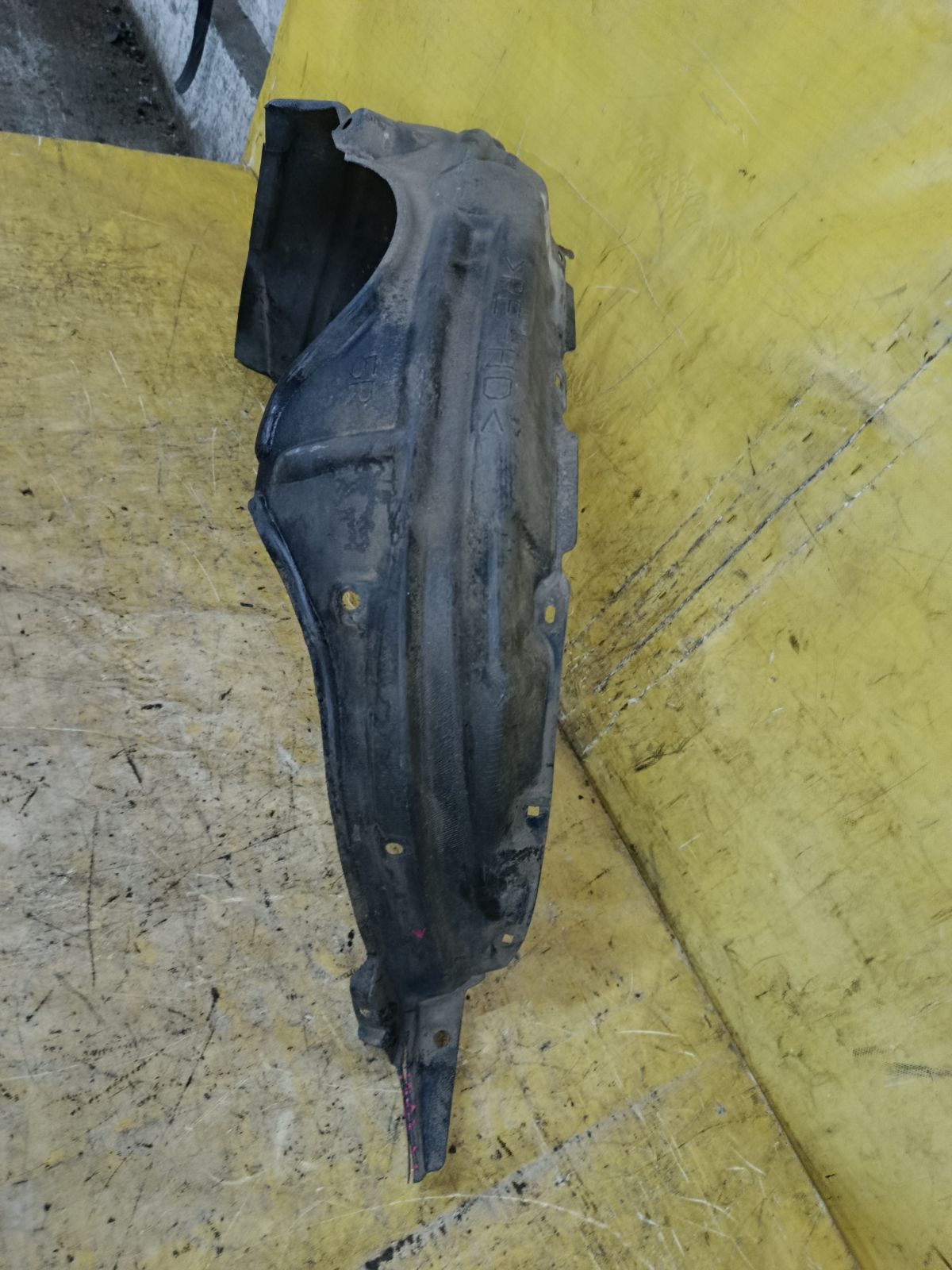 Подкрылок 53875-52180 на Toyota Belta KSP92 1KR-FE Фото 3