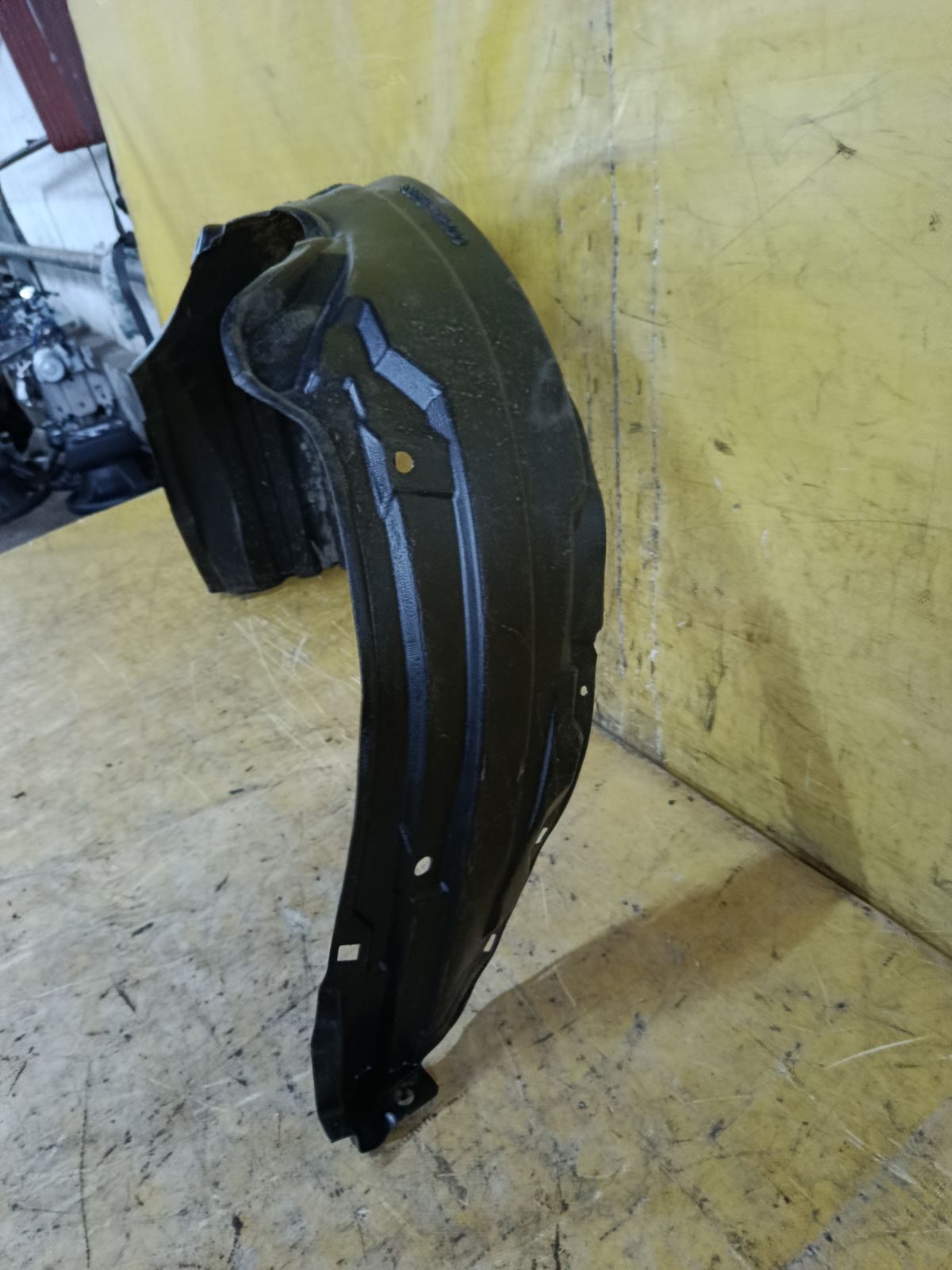 Подкрылок 53875-52400 на Toyota Succeed NCP160V 1NZ-FE Фото 4