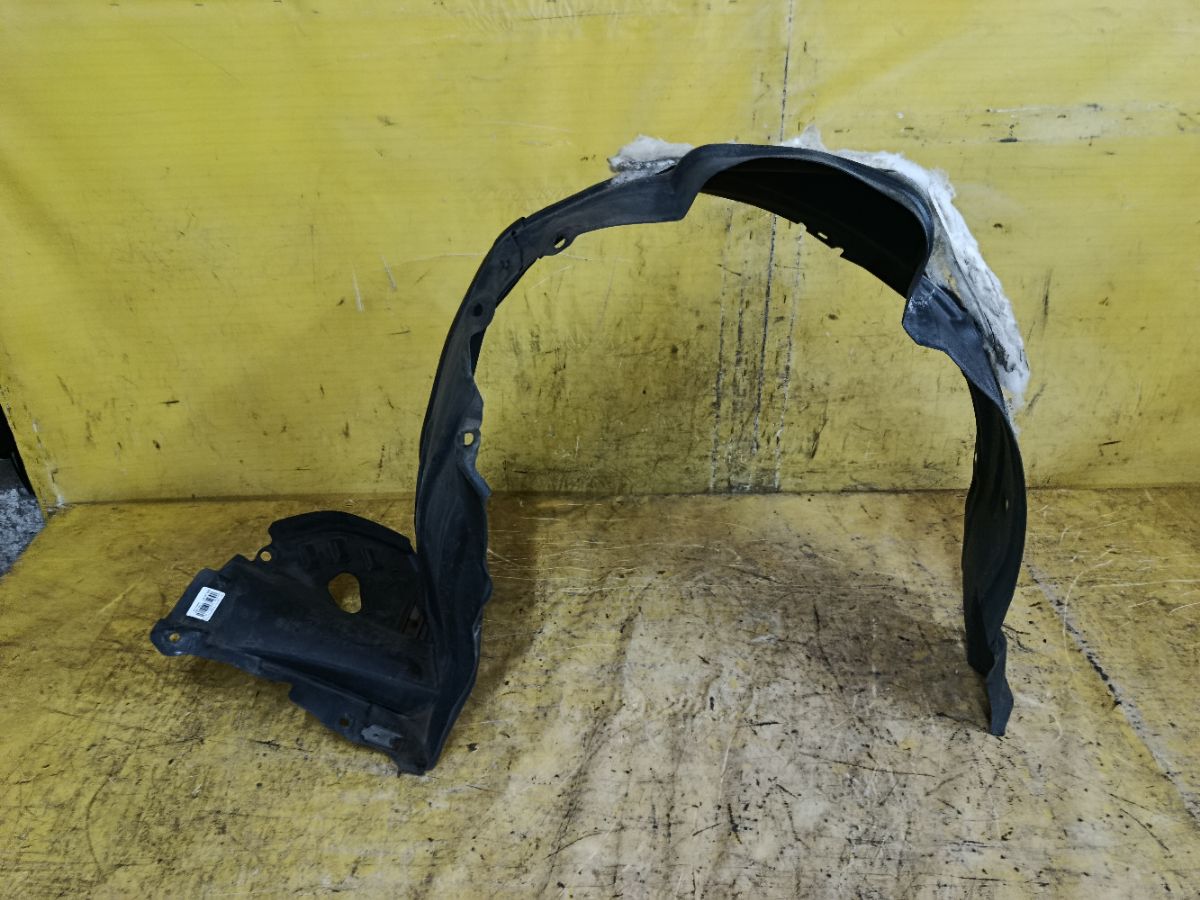 Подкрылок 53875-58070 на Toyota Alphard ANH20W 2AZ-FE Фото 4
