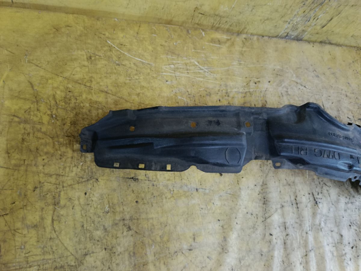 Подкрылок 53875-B2380 на Daihatsu Tanto LA600S KF-VE Фото 2