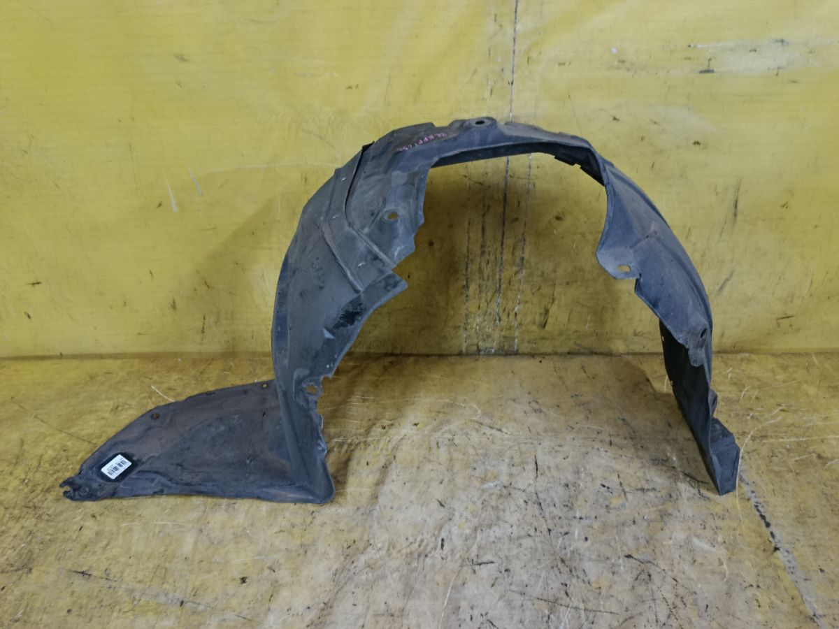 Подкрылок на Mazda Axela BLEFP LF-VDS Фото 1