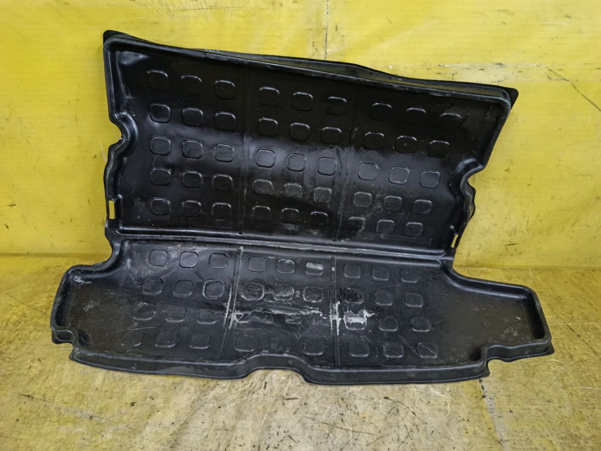 Коврик на Toyota Wish ZGE20G Фото 2