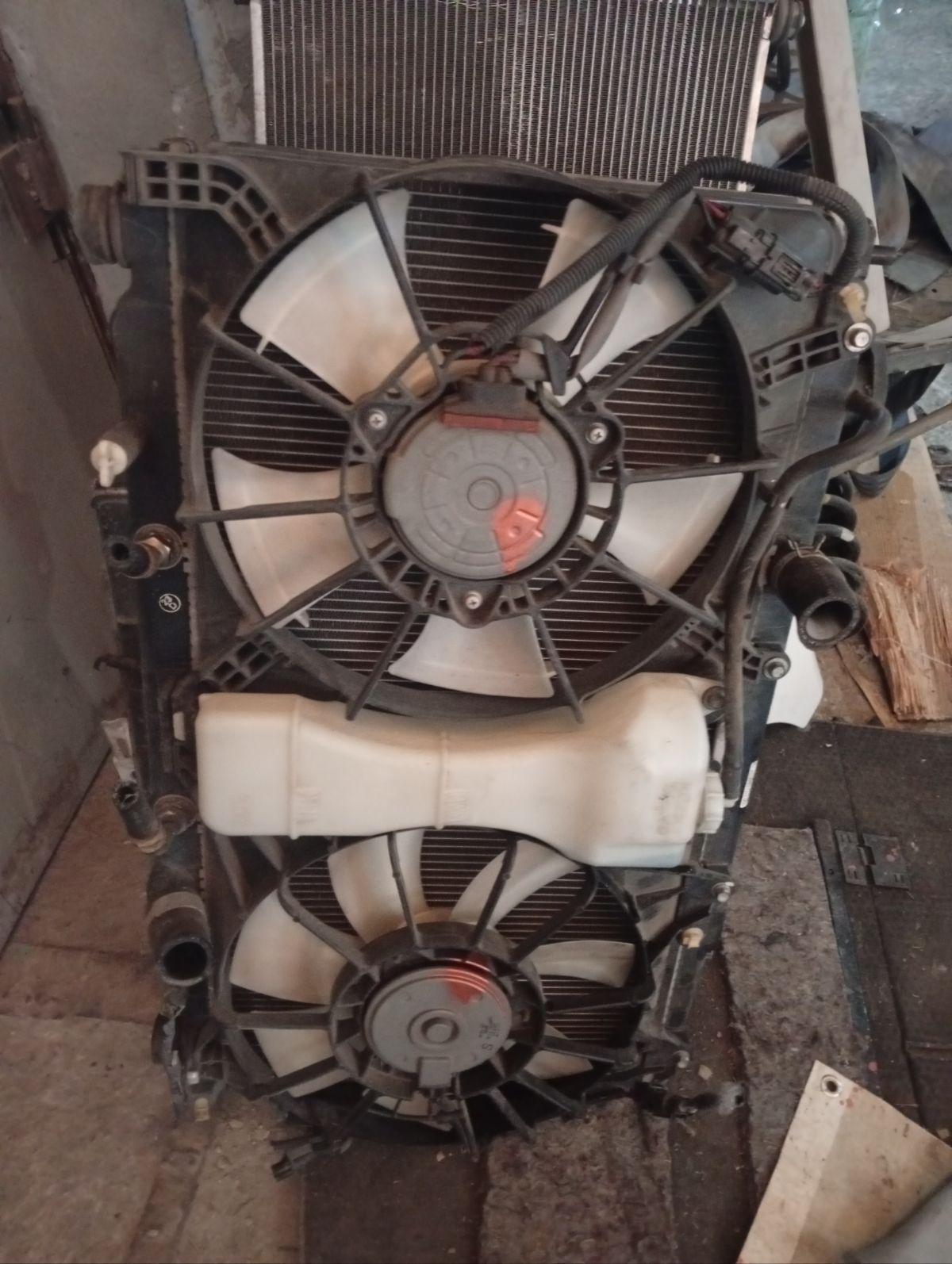 Радиатор ДВС 19010-RB0-901, FX-036-1176, FX-036-1176A, TD-036-1176, TD-036-1176A на Honda Fit GE6 L13A Фото 4