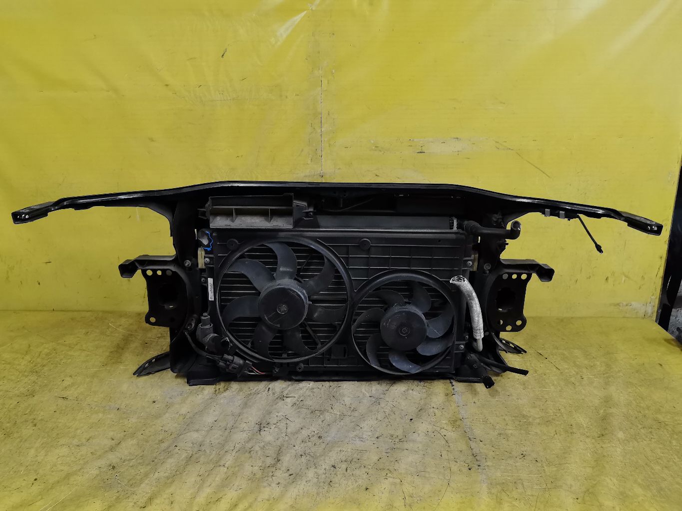 Телевизор на Volkswagen Passat 3С CAXA Фото 2