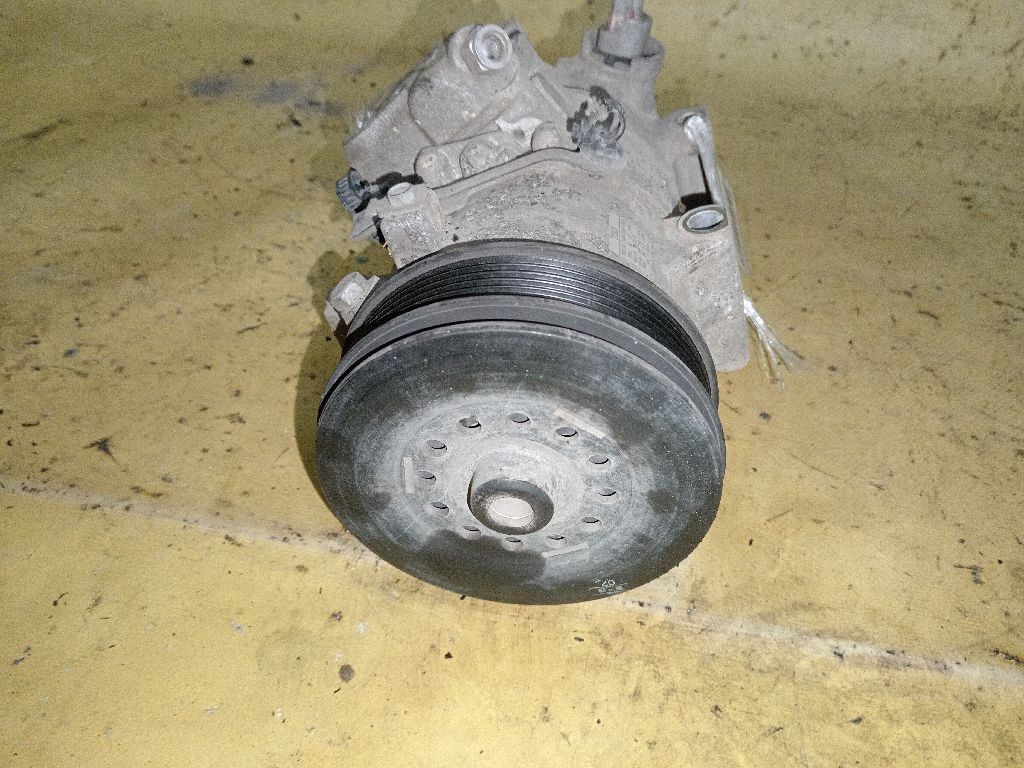 Компрессор кондиционера на Toyota Yaris ZSP92 1ZR-FE Фото 2