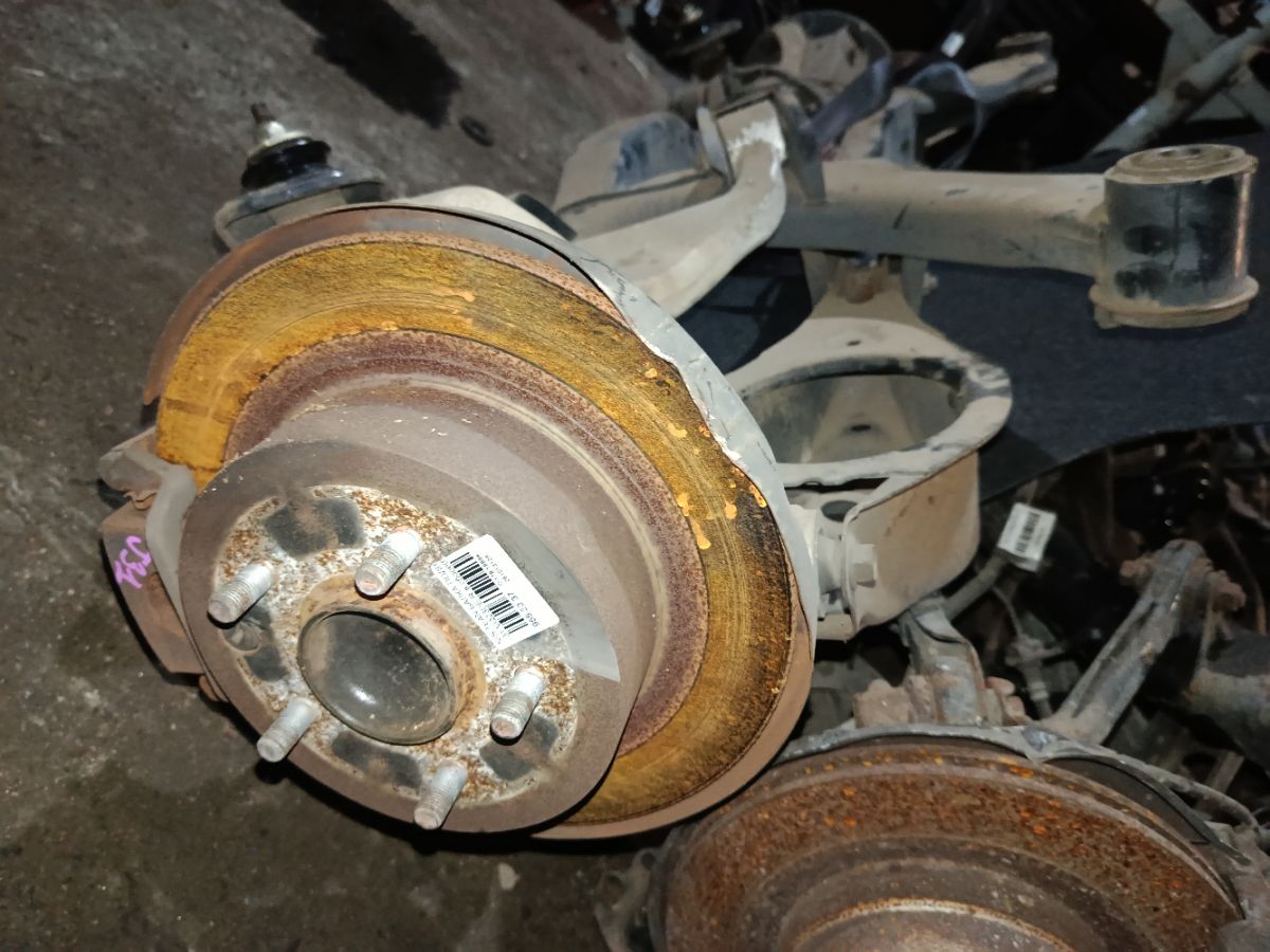 Балка подвески на Nissan Teana J31 VQ23DE Фото 3