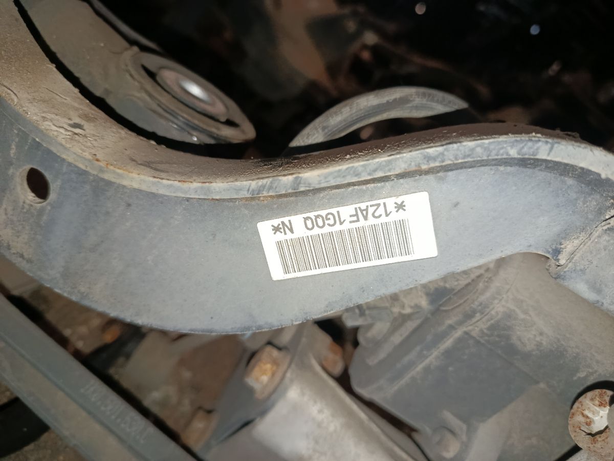 Балка подвески на Volkswagen Passat 3C Фото 7