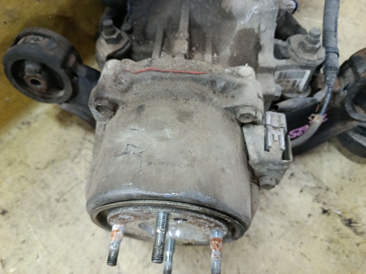 Редуктор 41110-73010 на Toyota Wish ZGE25G 2ZR-FAE Фото 2